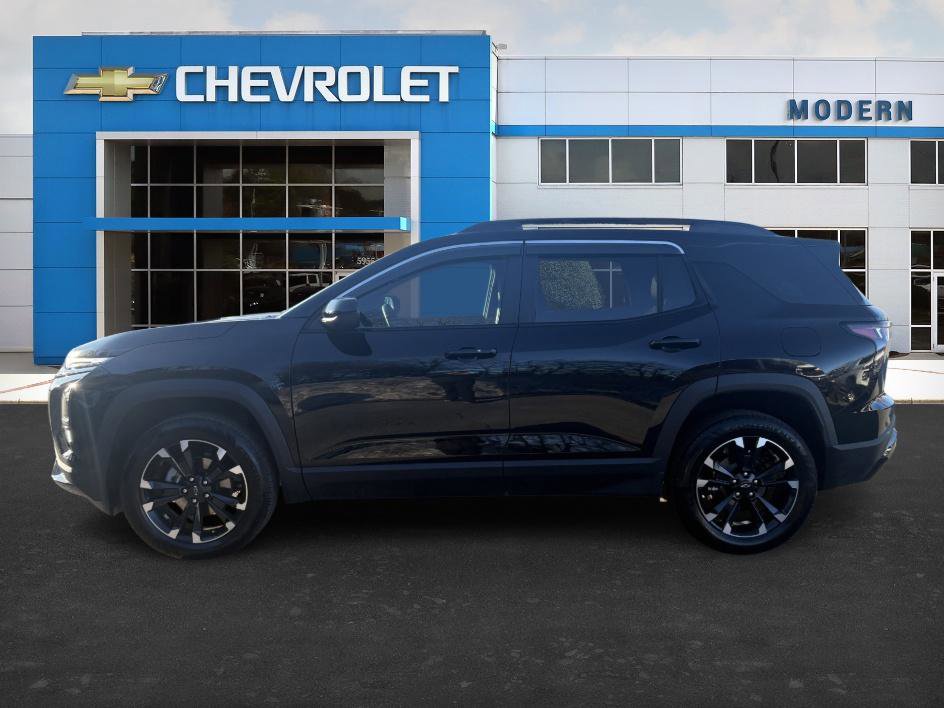 Used 2025 Chevrolet Equinox RS w/ Convenience Package III image 2