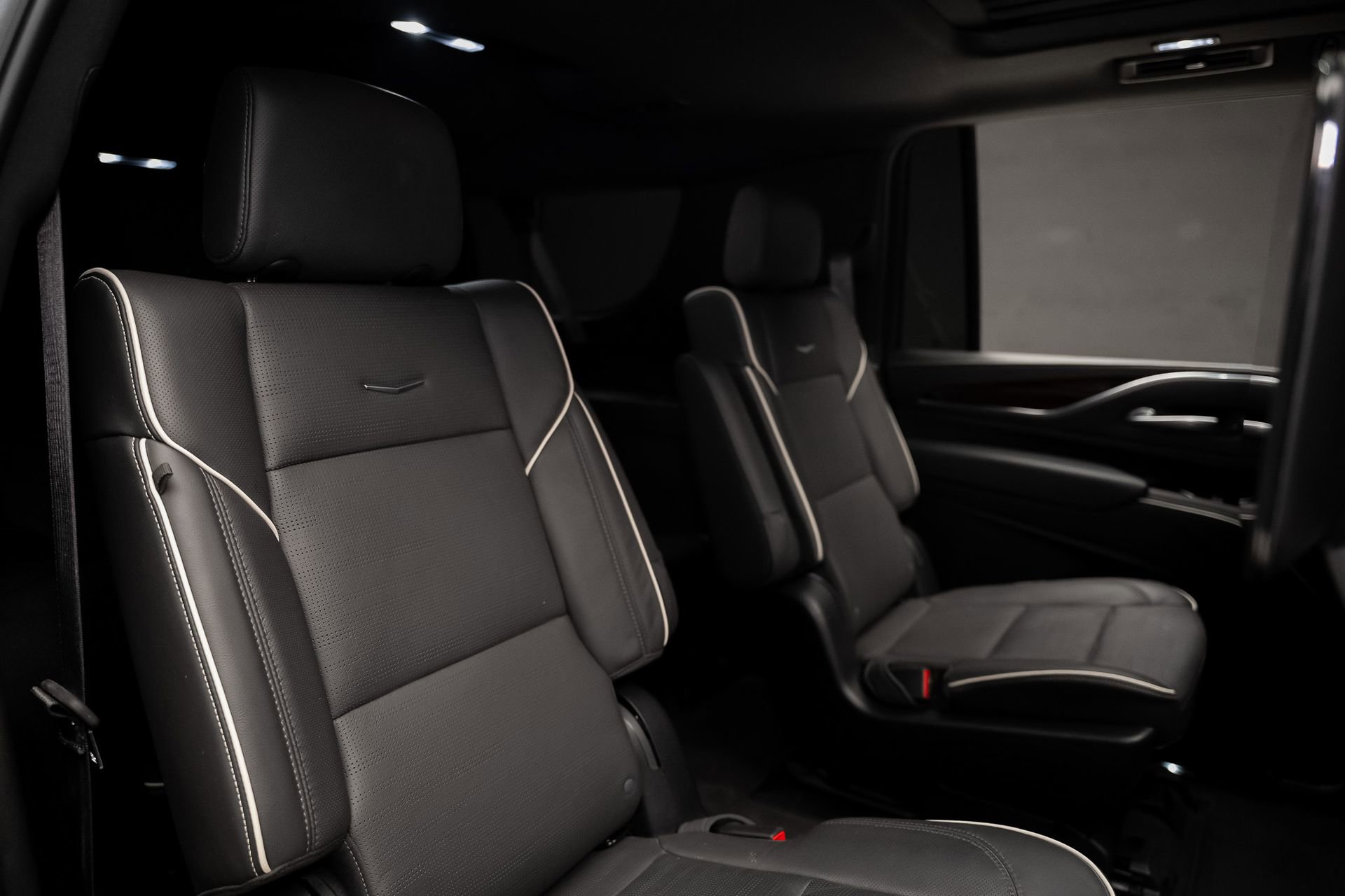 Used 2024 Cadillac Escalade ESV Premium Luxury RWD image 66
