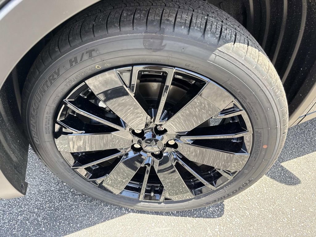 New 2026 Mitsubishi Outlander LE FWD image 10