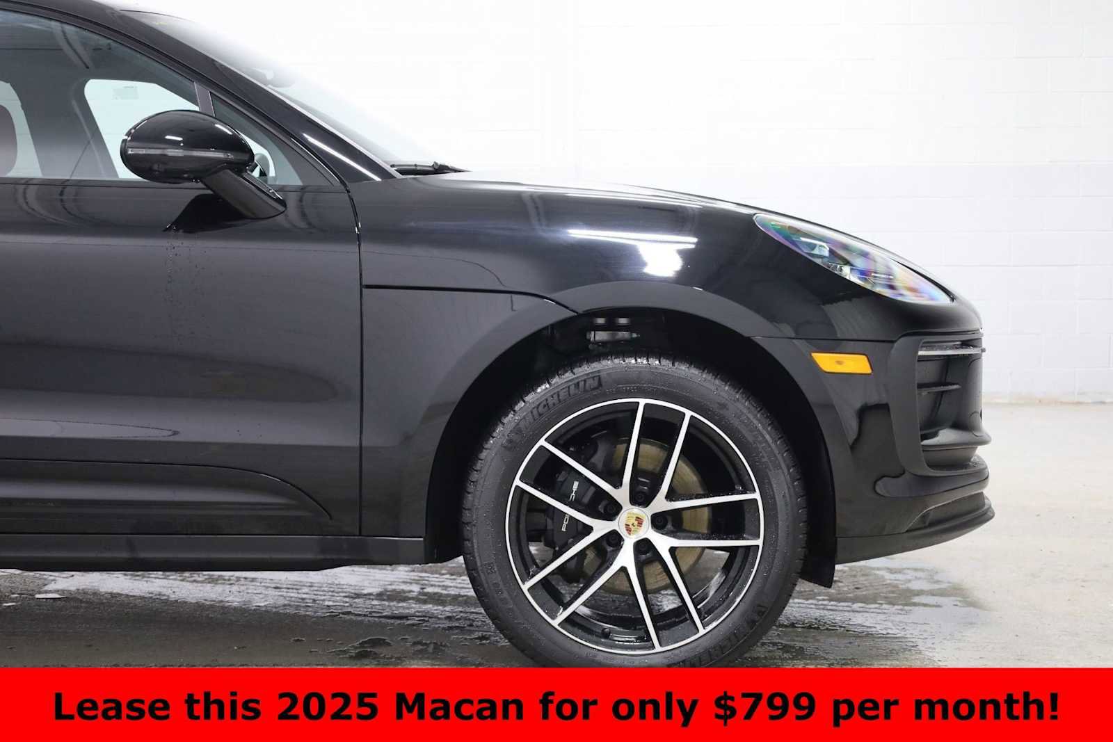 Certified 2025 Porsche Macan image 11