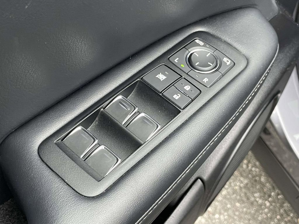 Used 2022 Lexus RX 450h AWD w/ Premium Package image 16