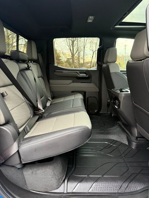 Used 2025 Chevrolet Silverado 1500 ZR2 w/ Technology Package image 21