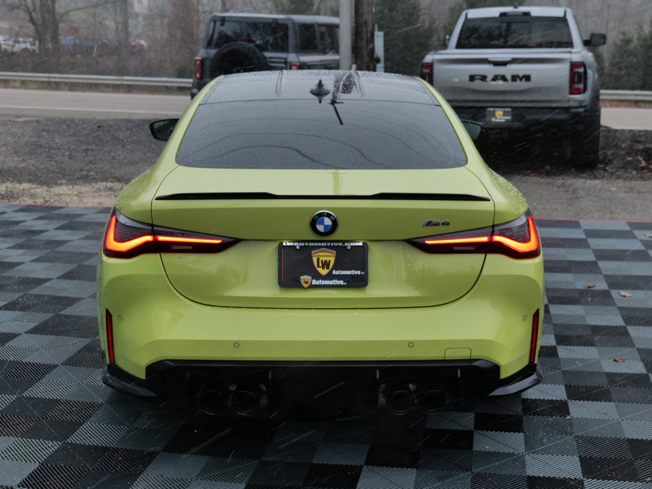 Used 2022 BMW M4 Coupe image 6