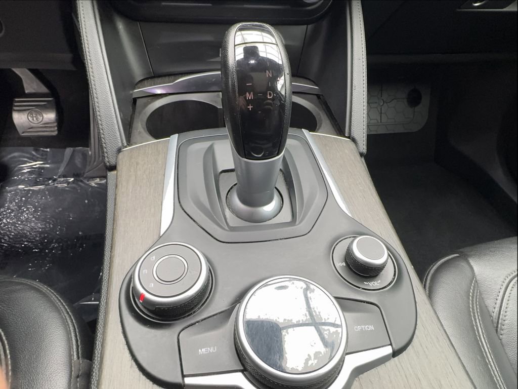 Used 2019 Alfa Romeo Stelvio Ti w/ Nero Edizione image 48