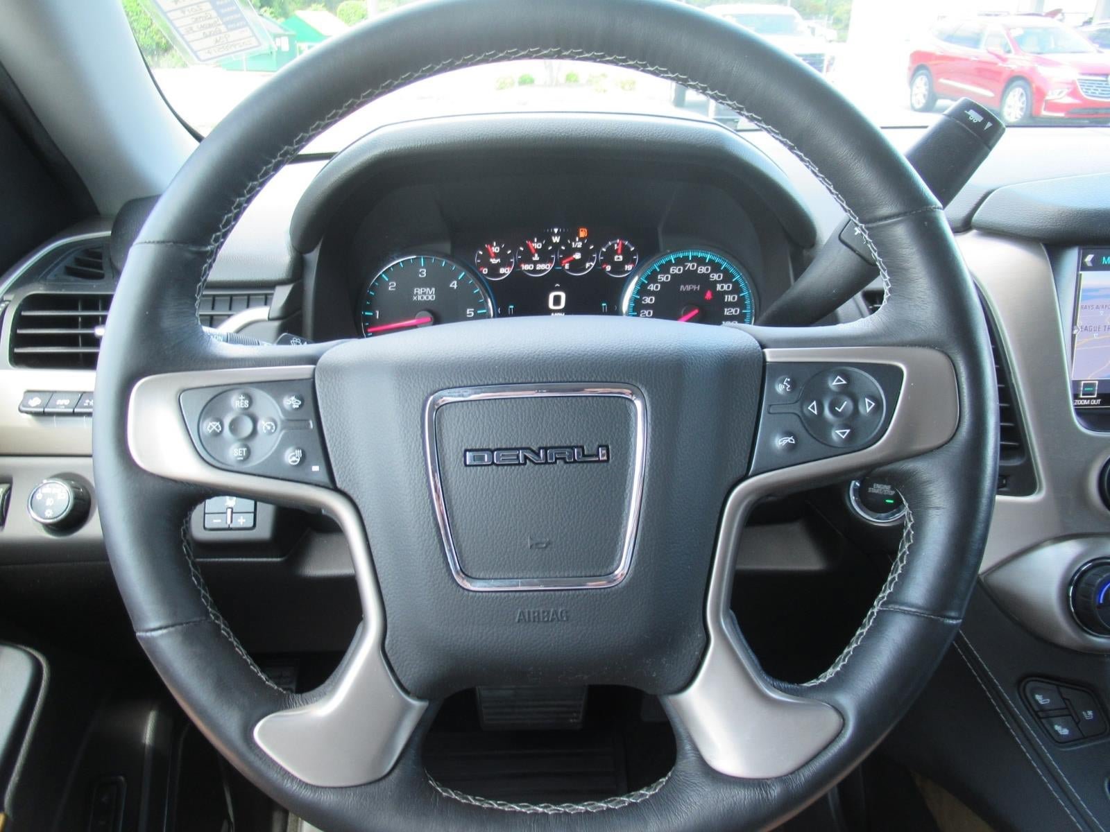Used 2017 GMC Yukon XL Denali RWD image 23
