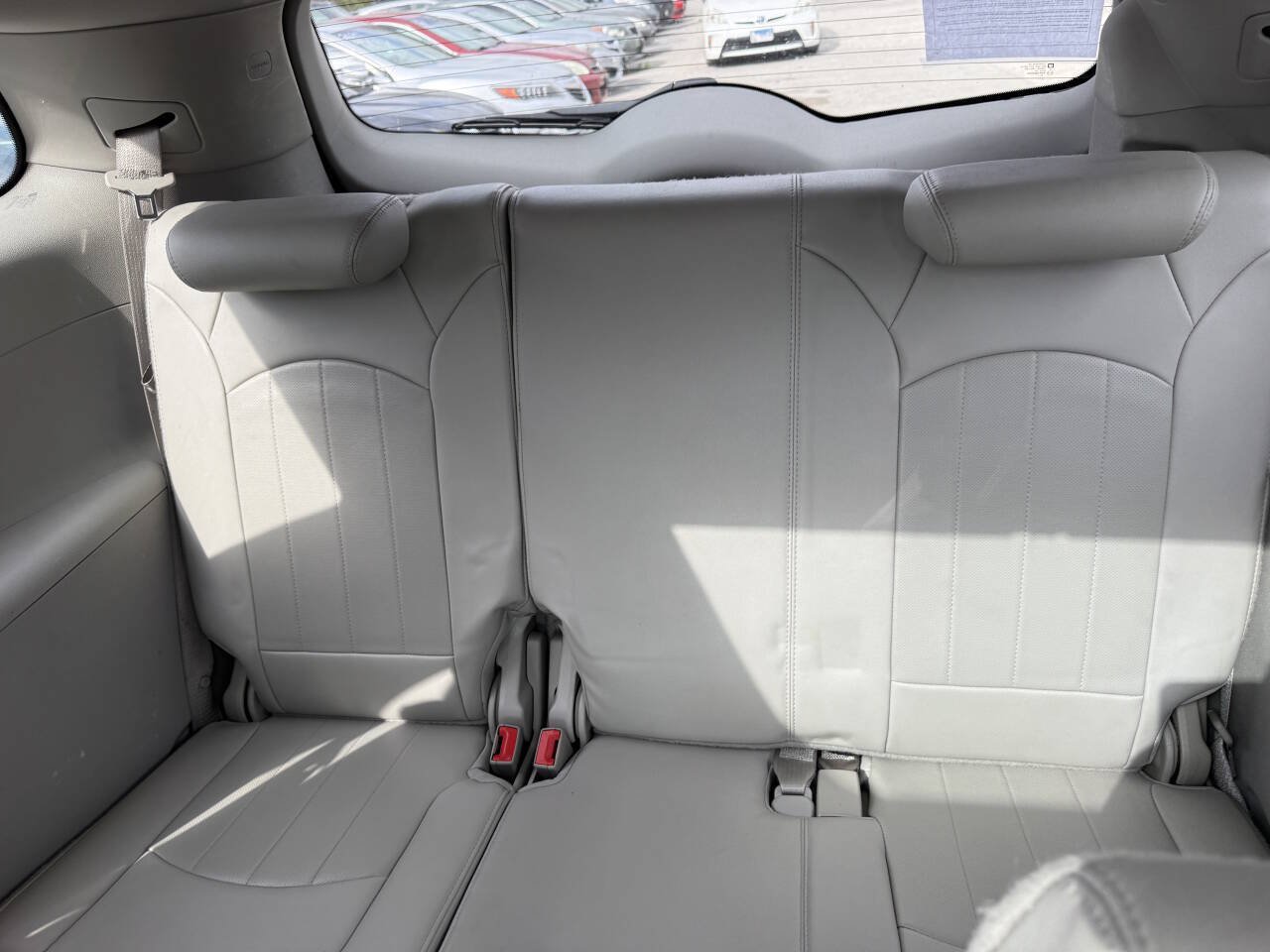 Used 2011 Buick Enclave CXL AWD/4WD image 9