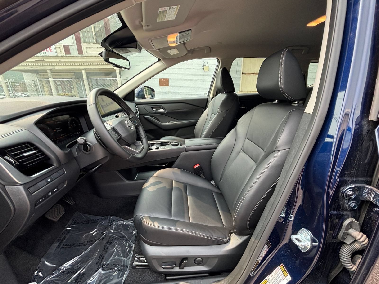 Used 2026 Nissan Rogue SL AWD/4WD image 30