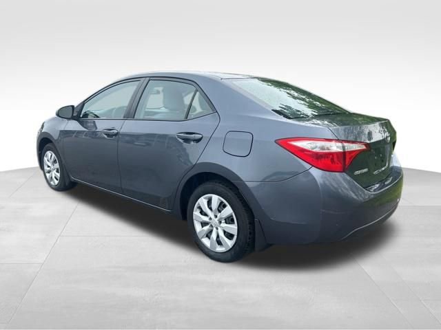 Used 2015 Toyota Corolla LE FWD image 3
