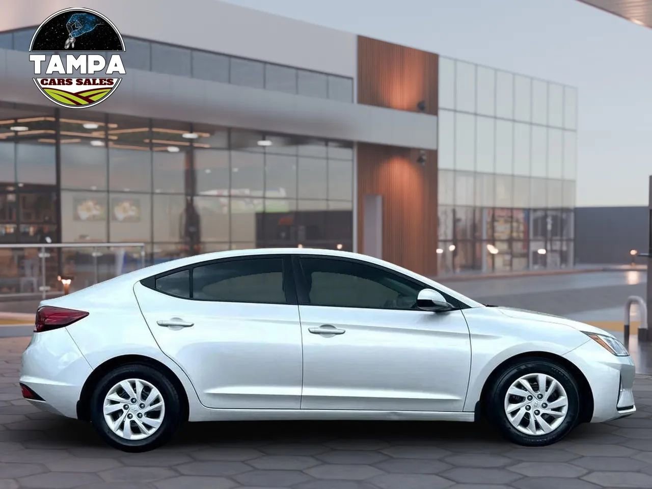 Used 2019 Hyundai Elantra SE w/ Cargo Package image 4