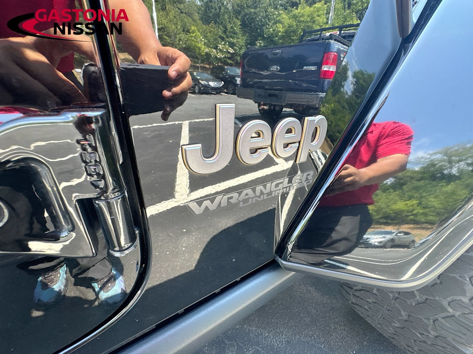 Used 2021 Jeep Wrangler Unlimited Rubicon w/ Dual Top Group AWD/4WD image 43