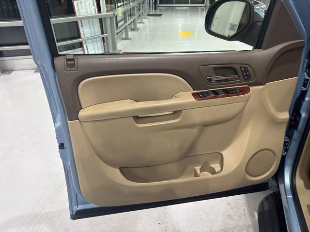 Used 2011 Chevrolet Suburban LTZ image 13