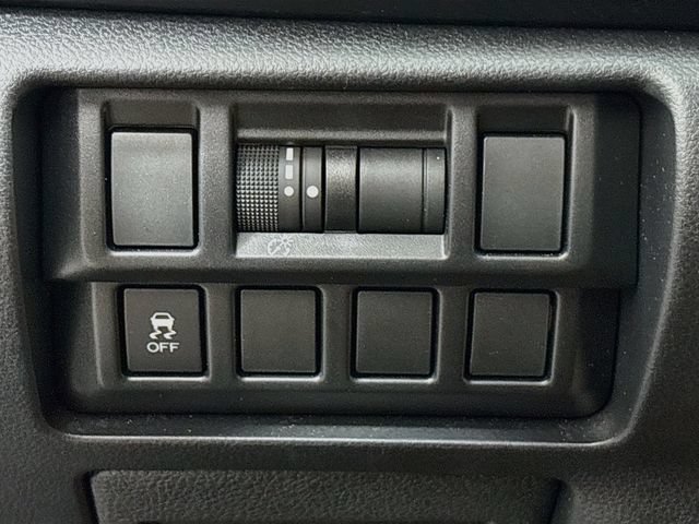Used 2018 Subaru Crosstrek 2.0i Premium w/ Popular Package #2 AWD/4WD image 10