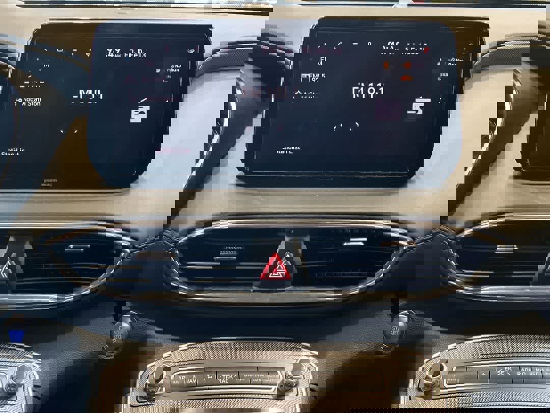 Used 2023 Hyundai Santa Fe SEL image 19