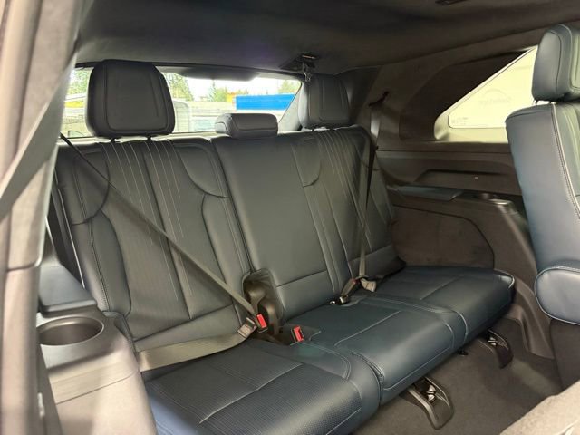 Used 2025 Cadillac Escalade IQ Luxury 2 w/ LPO, Premium Carpet Package image 30