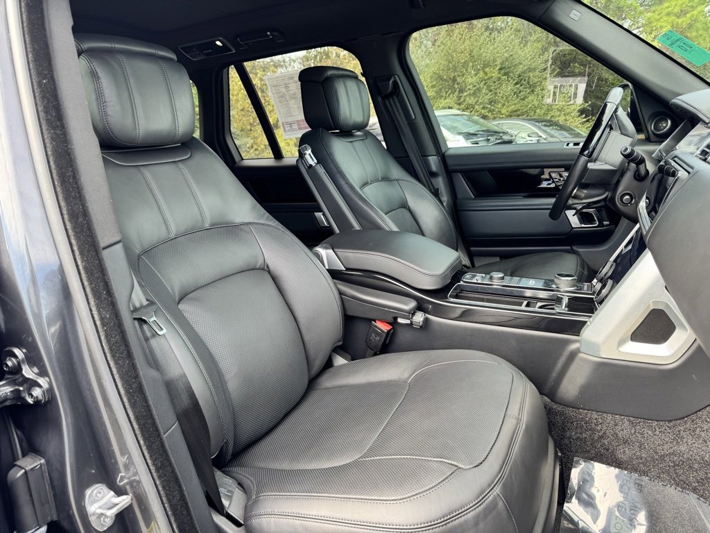 Used 2019 Land Rover Range Rover HSE image 11