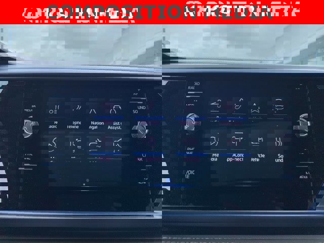 New 2024 Volkswagen Taos SE image 5