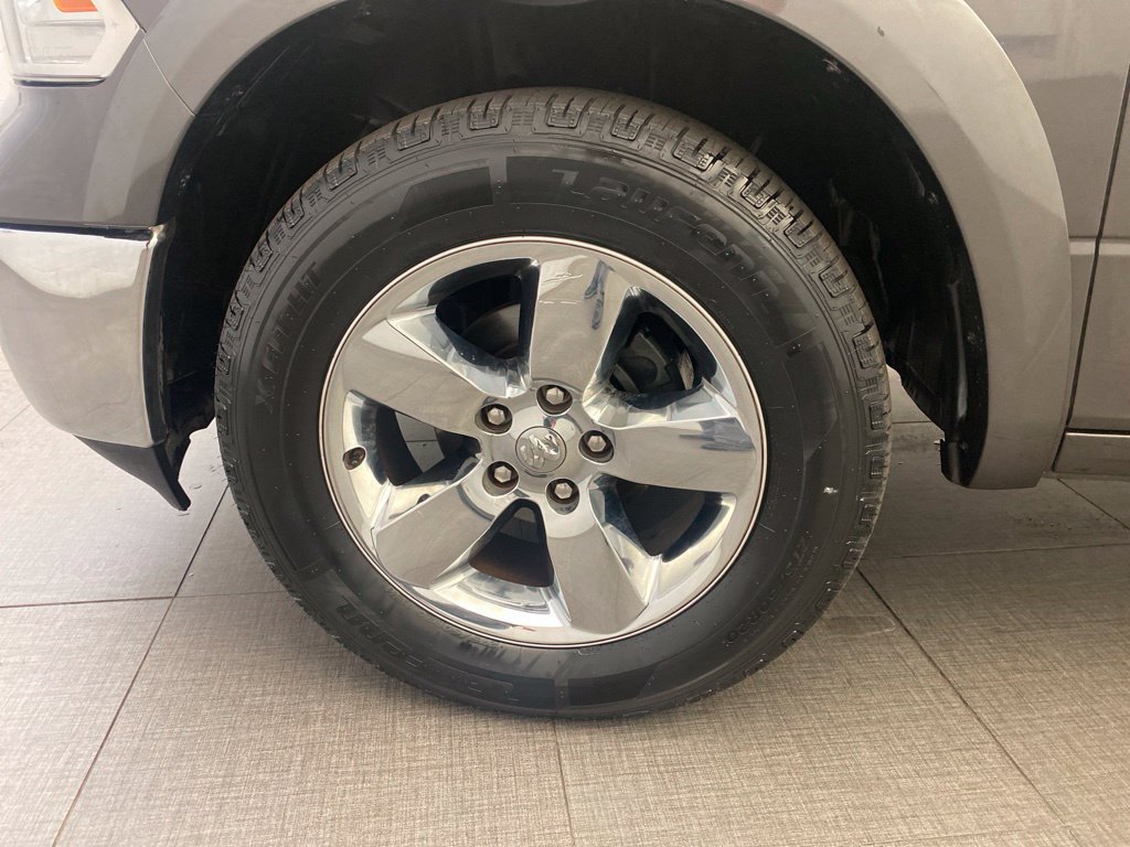 Used 2017 RAM 1500 Laramie AWD/4WD image 11