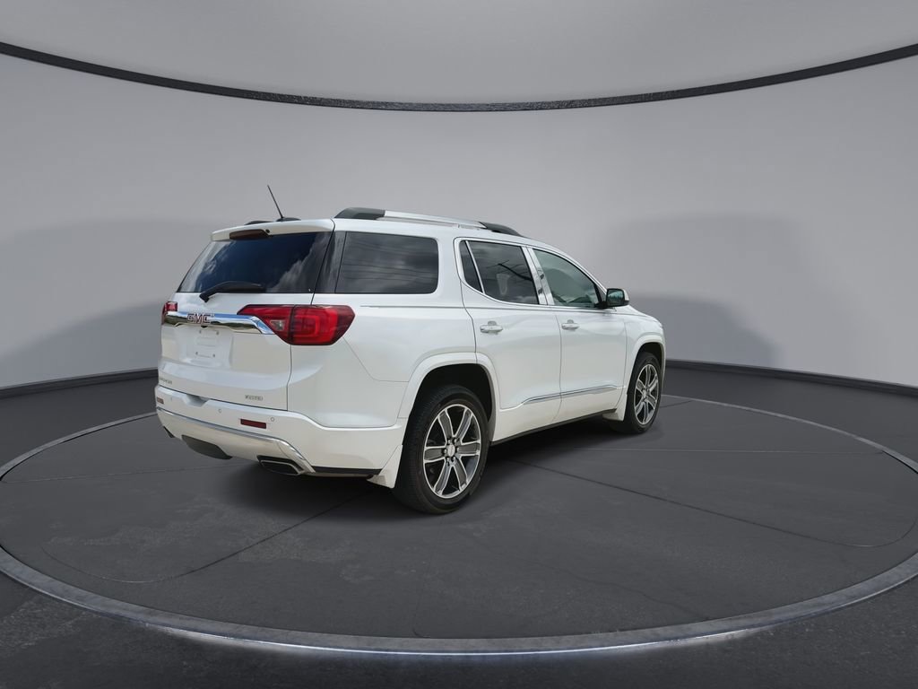 Used 2019 GMC Acadia Denali image 7