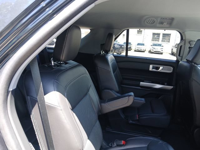 Certified 2023 Ford Explorer Limited w/ Equipment Group 301A AWD/4WD image 42
