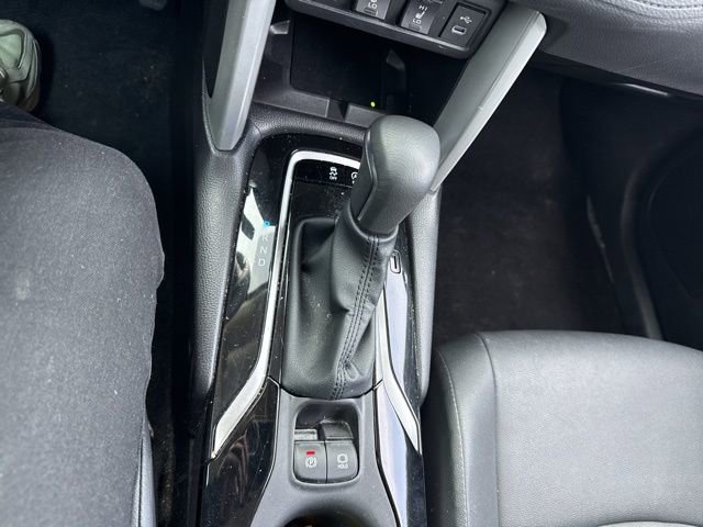 Used 2025 Toyota Corolla Cross XLE image 19