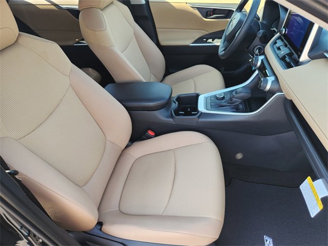 New 2025 Toyota RAV4 LE image 10