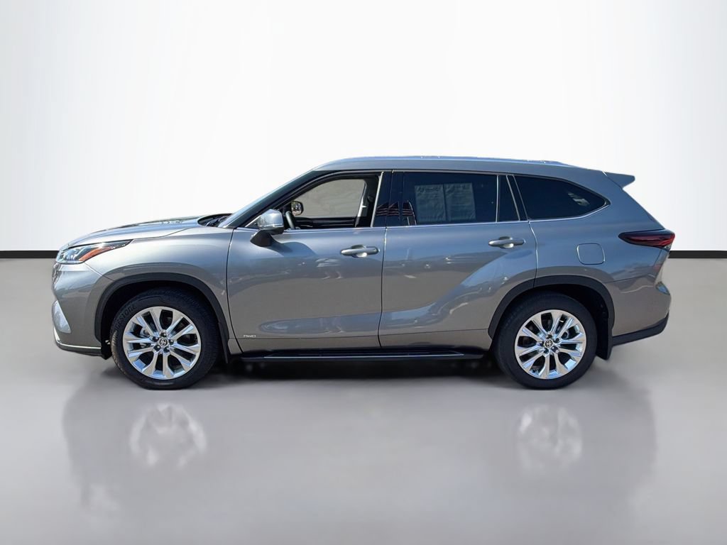 Used 2026 Toyota Highlander Limited AWD/4WD image 6