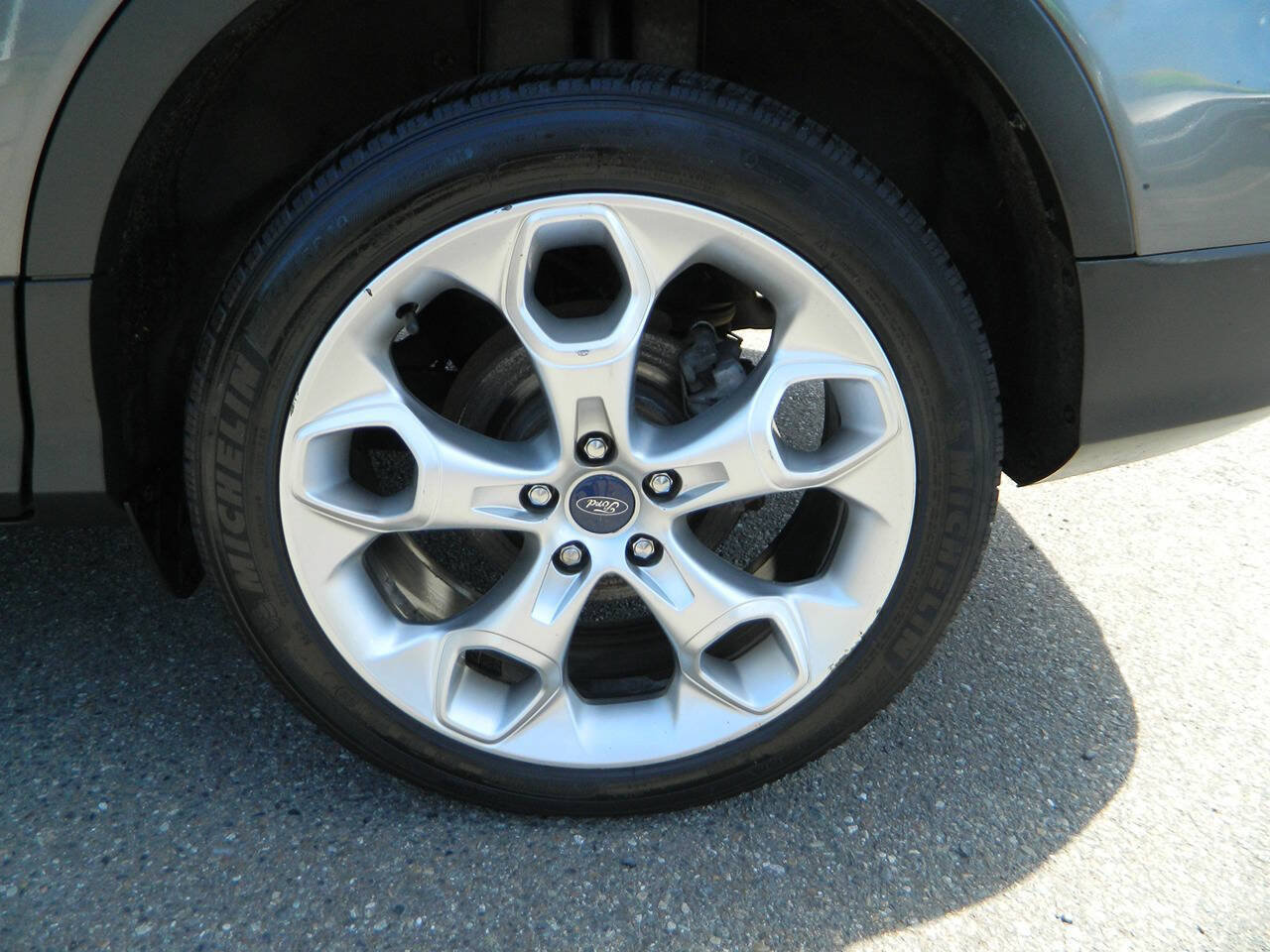 Used 2013 Ford Escape Titanium w/ Parking Technology Pkg AWD/4WD image 25