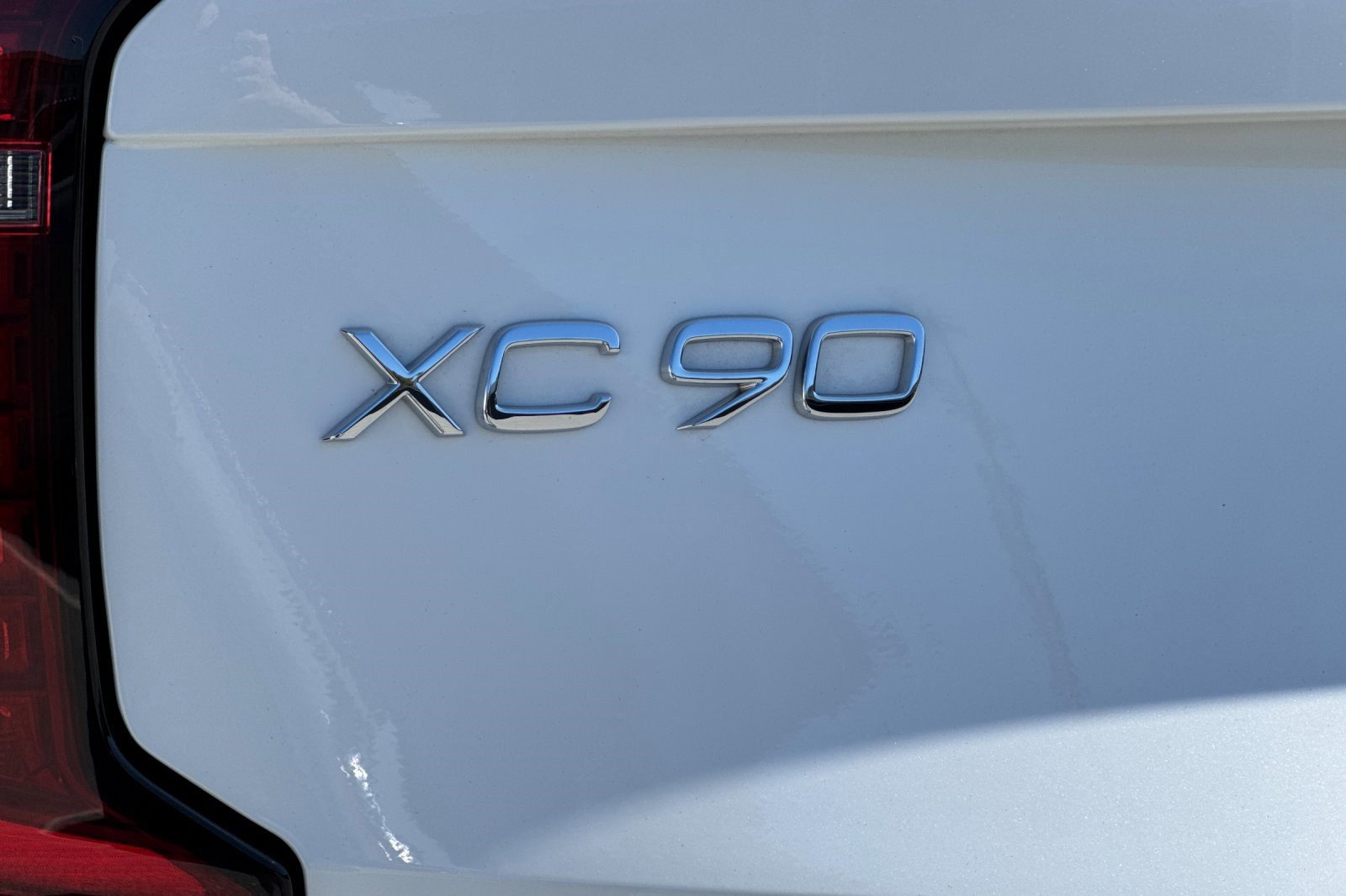 Used 2025 Volvo XC90 B6 Ultra w/ Protection Package Premier image 22