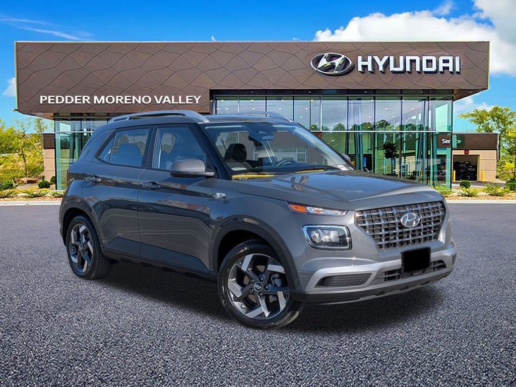 New 2026 Hyundai Venue SEL FWD image 2