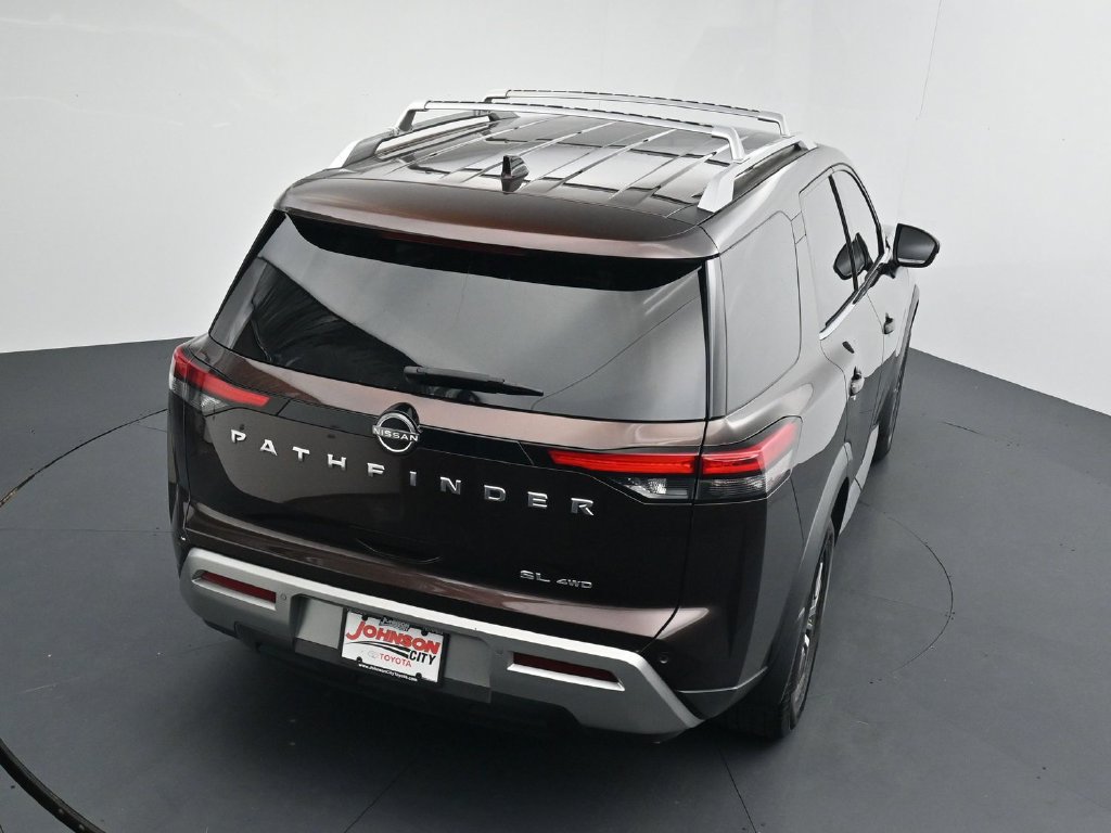 Used 2022 Nissan Pathfinder SL AWD/4WD image 28
