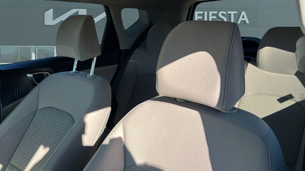 Certified 2025 Kia Soul EX image 10