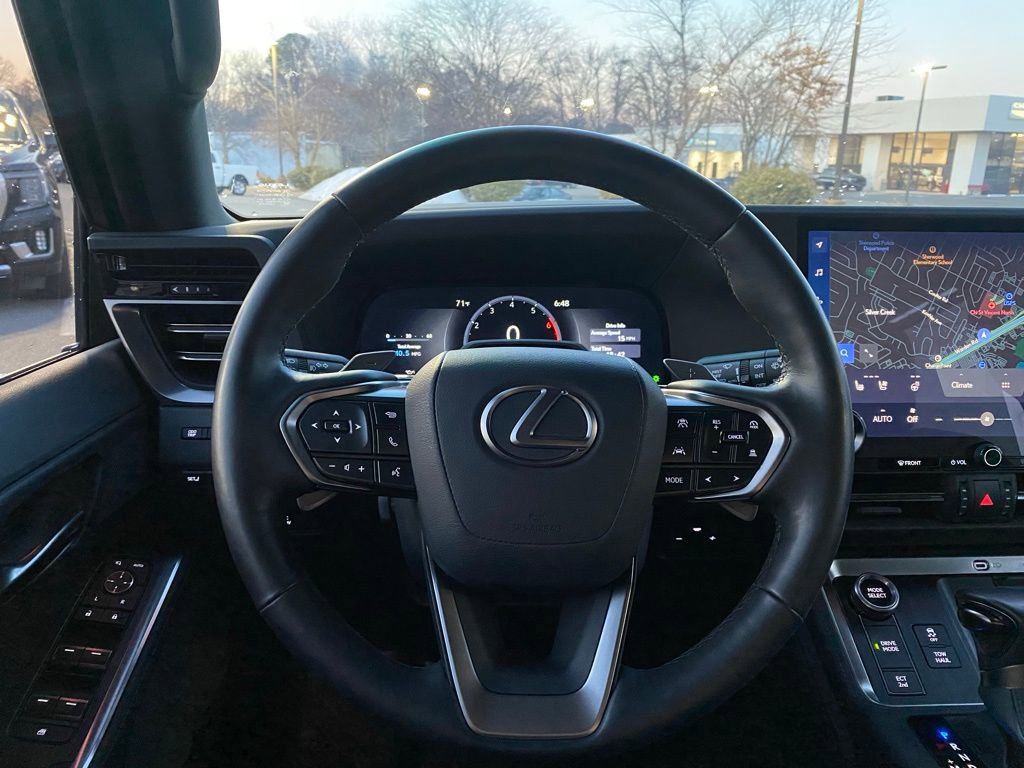 Used 2024 Lexus GX 550 w/ Accessory Package (Z1) image 14