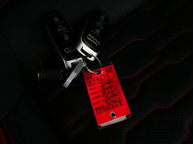 Used 2023 Audi RS e-tron GT image 39