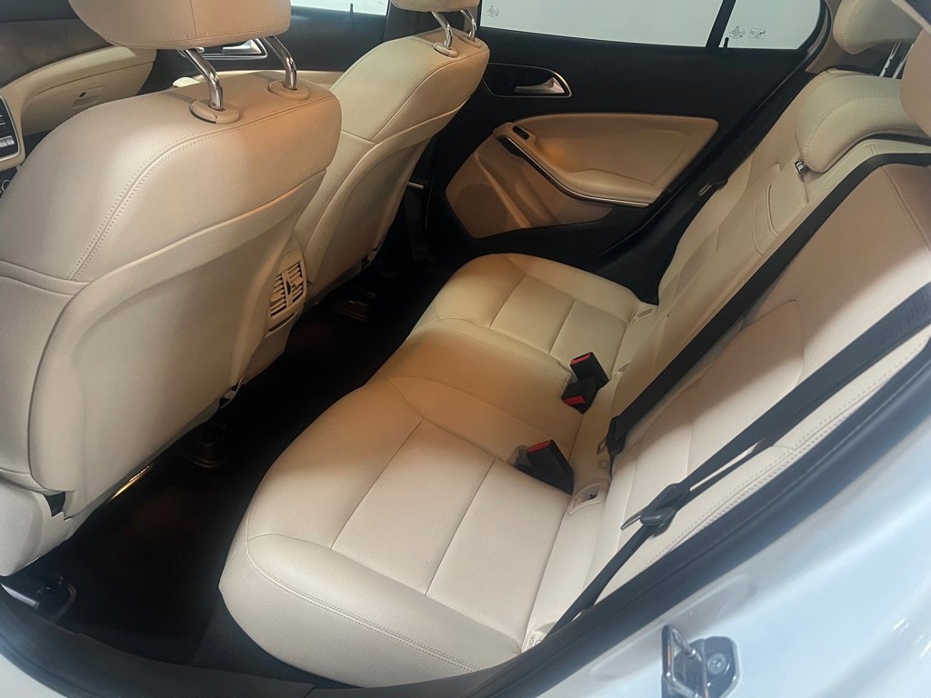 Used 2019 Mercedes-Benz GLA 250 4MATIC image 17