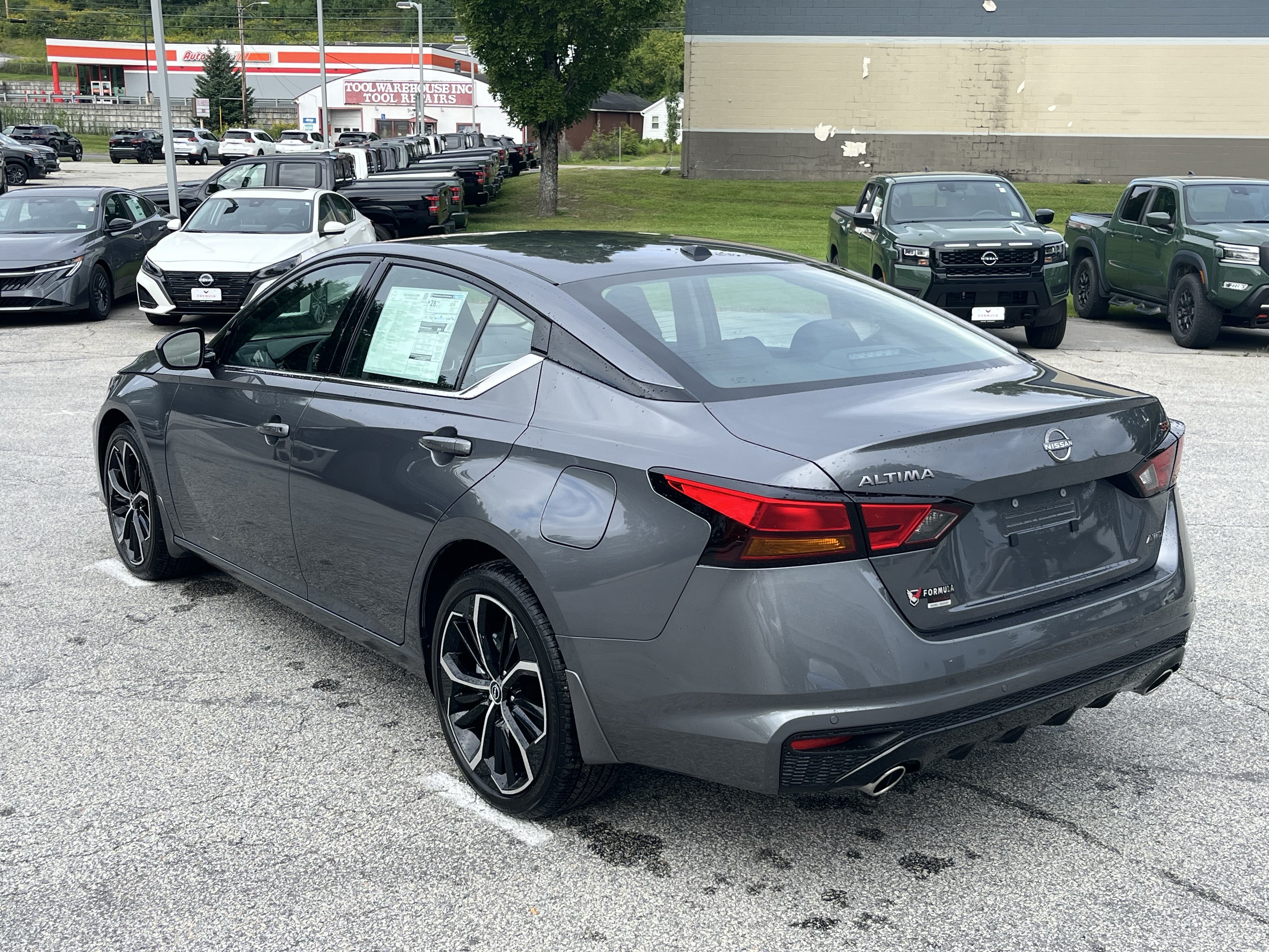 New 2026 Nissan Altima 2.5 SR AWD/4WD image 5