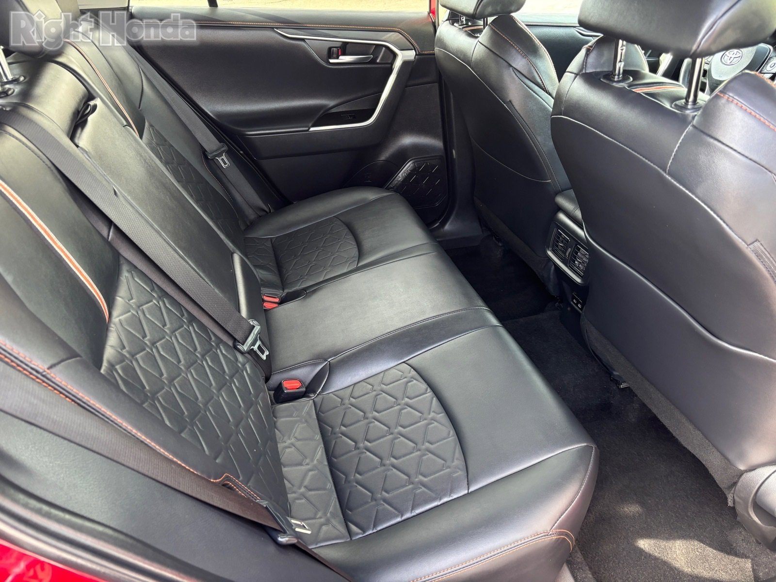 Used 2024 Toyota RAV4 Adventure image 13