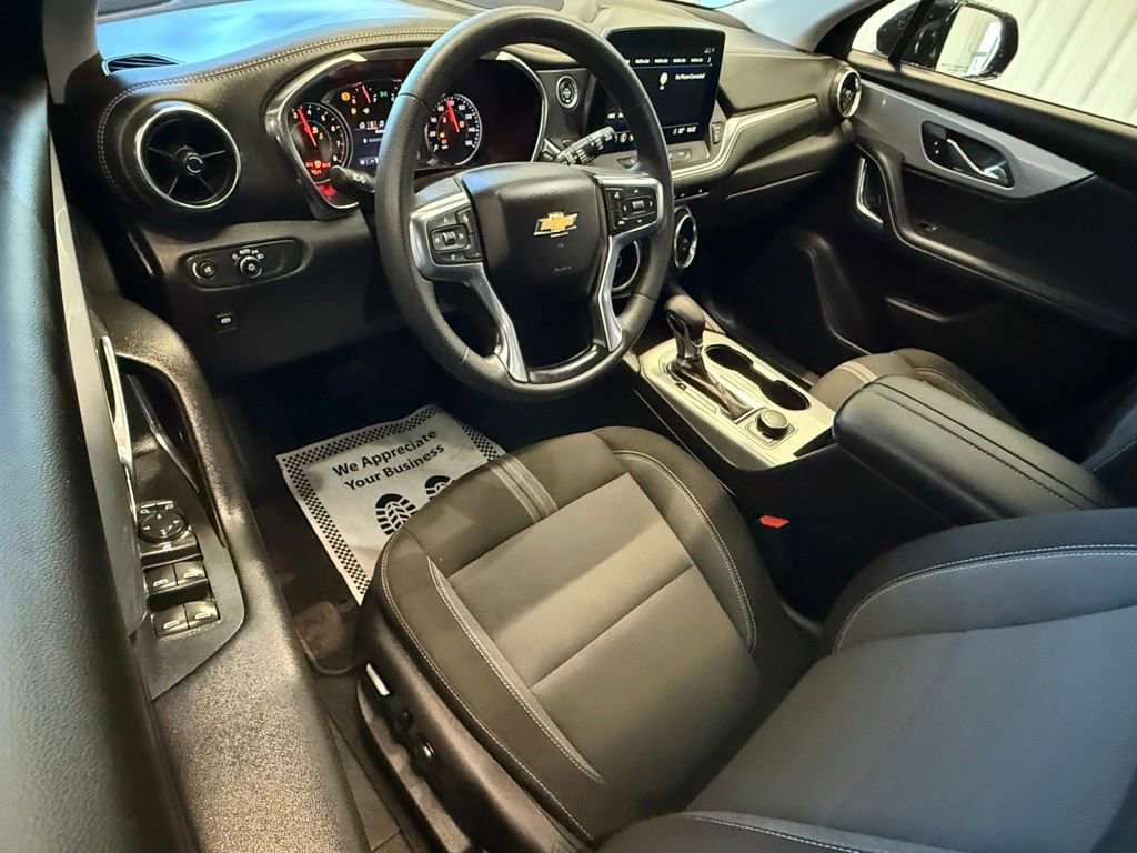 Used 2025 Chevrolet Blazer LT image 20