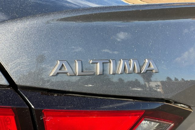 Used 2024 Nissan Altima 2.5 SV FWD image 31