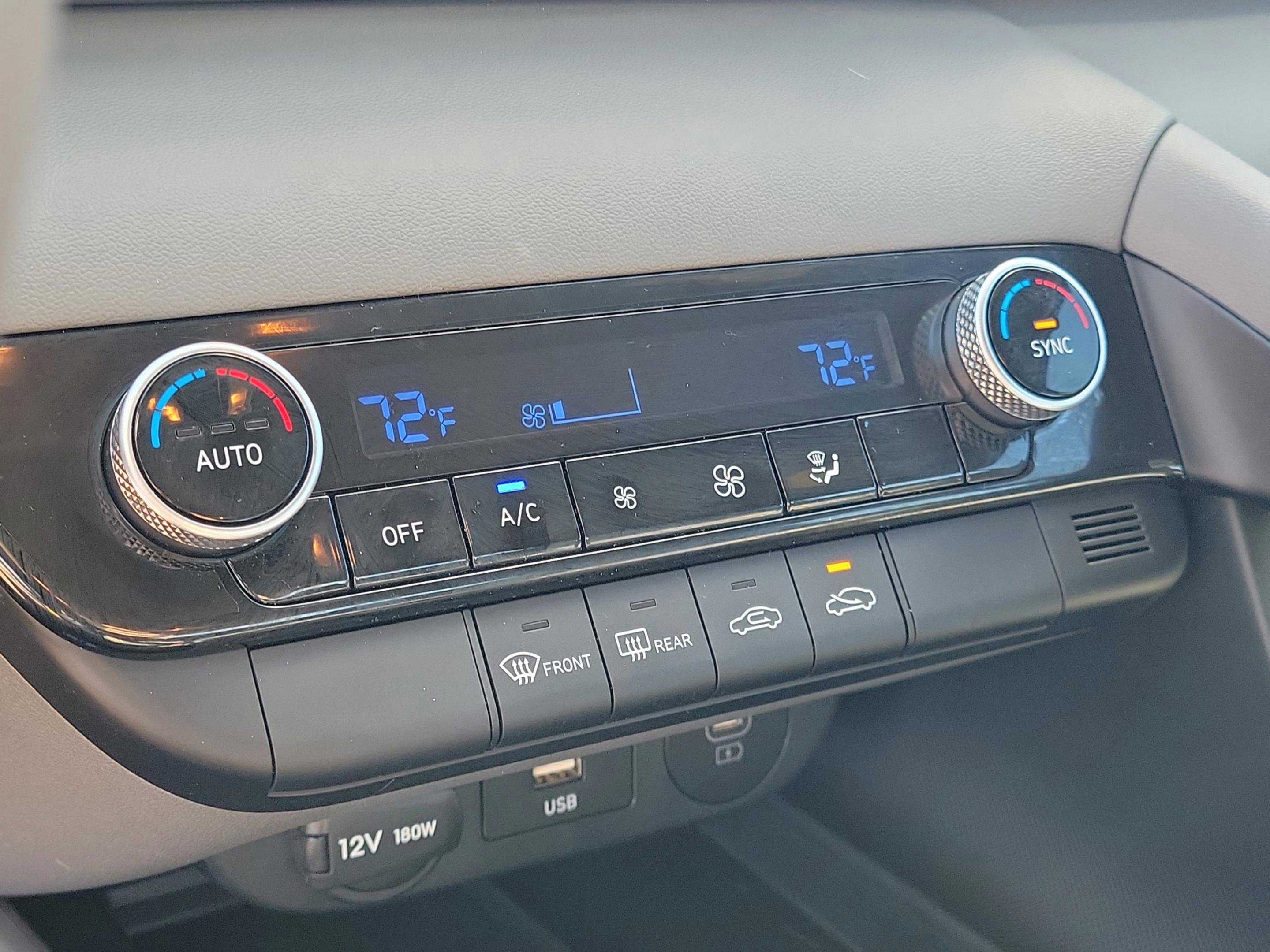 Certified 2025 Hyundai Elantra Sport w/ Cargo Package image 26