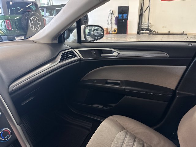 Used 2019 Ford Fusion S FWD image 22