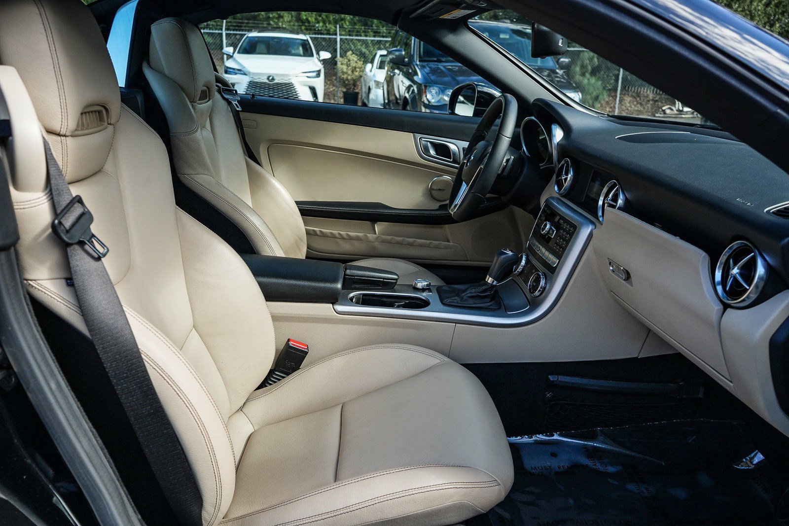 Used 2013 Mercedes-Benz SLK 250 image 15