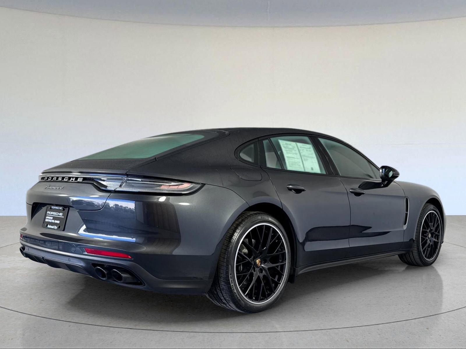 Certified 2022 Porsche Panamera 4 Platinum Edition image 8