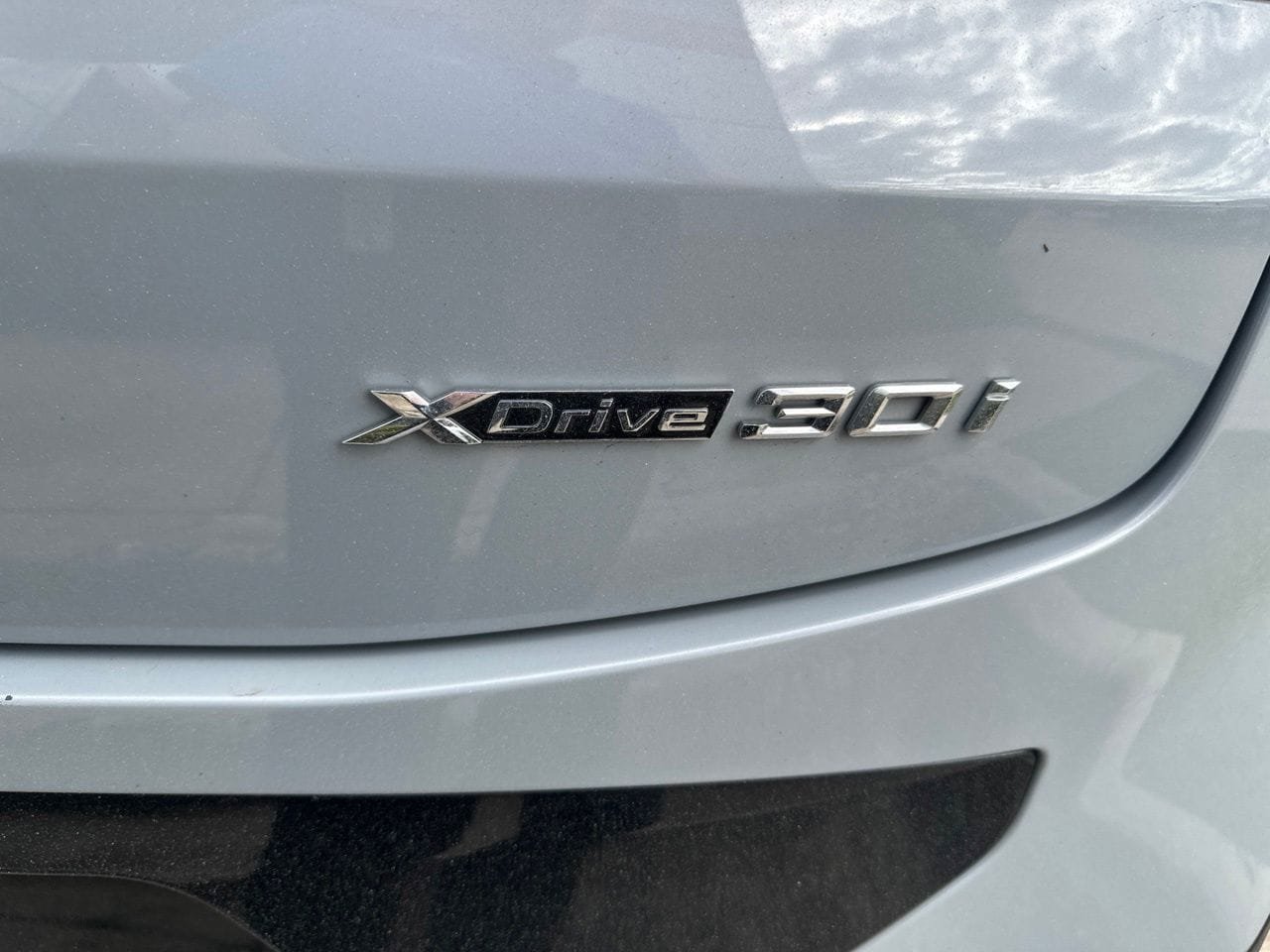 Used 2022 BMW X4 xDrive30i AWD/4WD image 5