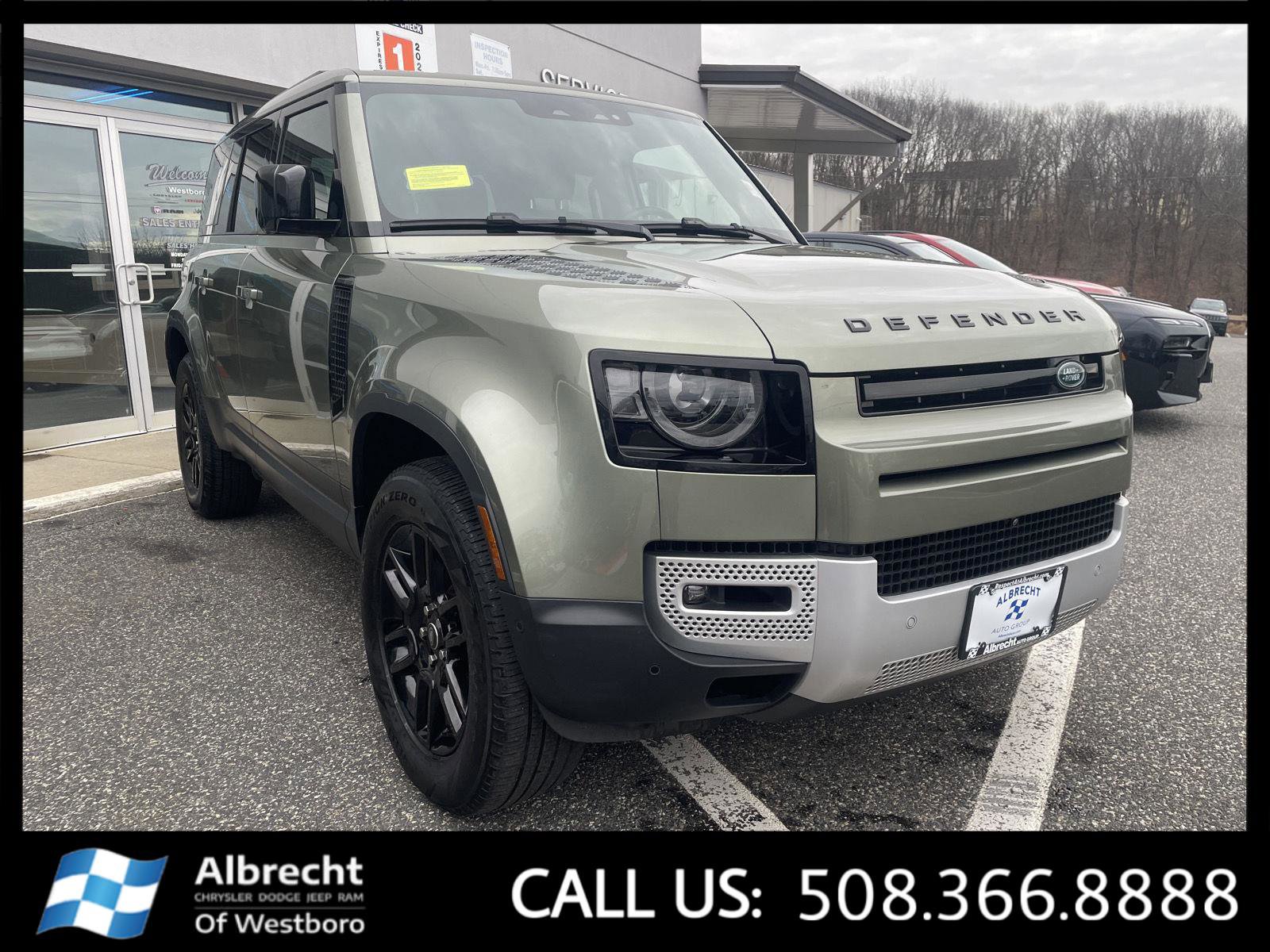 Used 2025 Land Rover Defender 110 S image 7