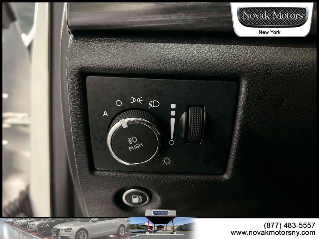 Used 2022 Jeep Grand Cherokee Laredo X image 18