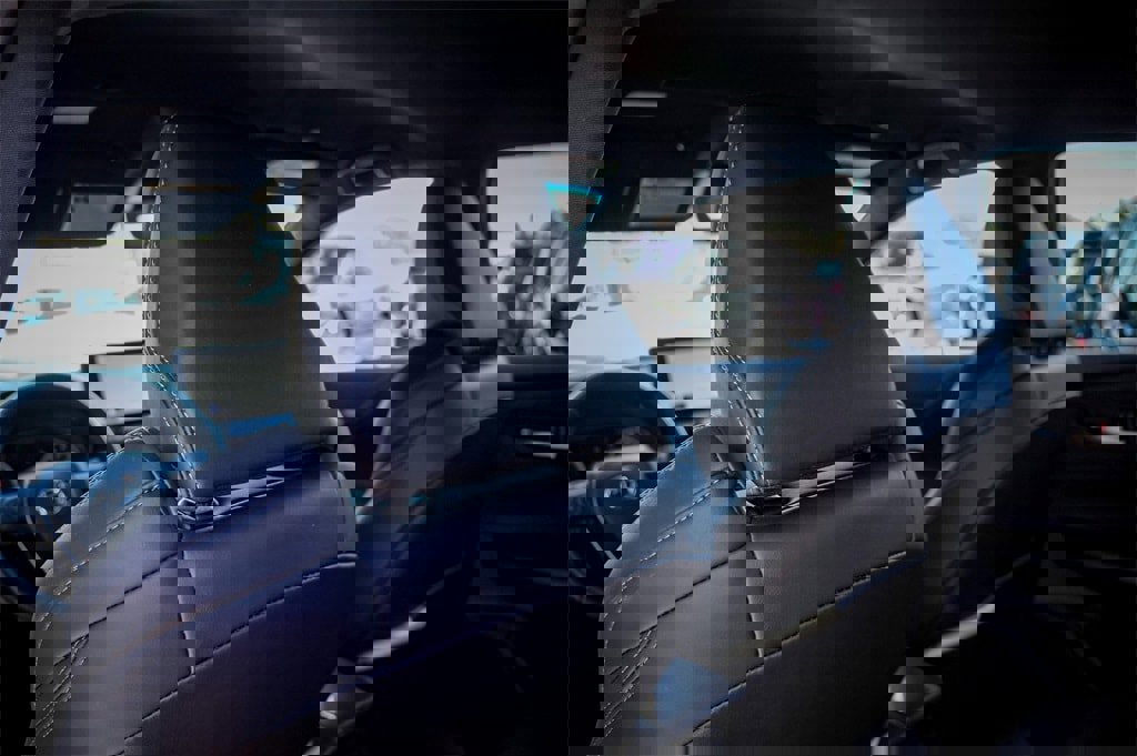 Used 2024 Toyota Venza LE image 24