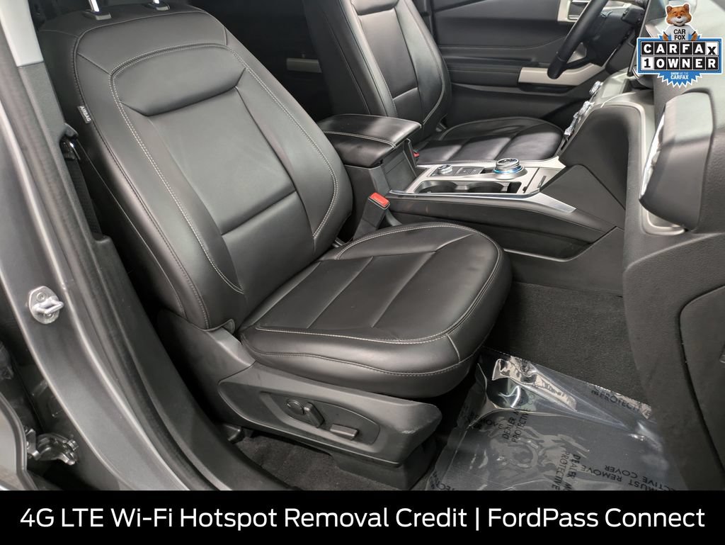 Used 2022 Ford Explorer XLT w/ Equipment Group 202A AWD/4WD image 31