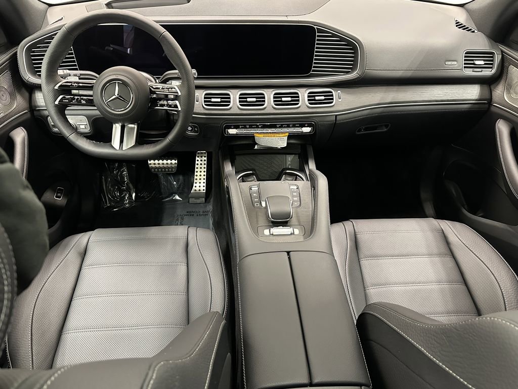 New 2026 Mercedes-Benz GLS 580 4MATIC image 28