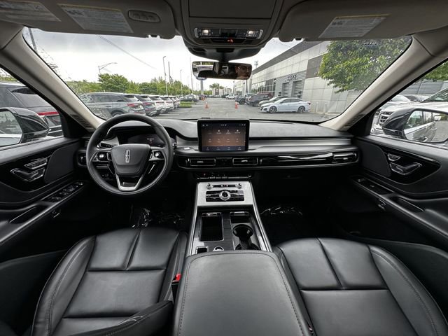 Certified 2024 Lincoln Aviator AWD w/ Premium Package image 3