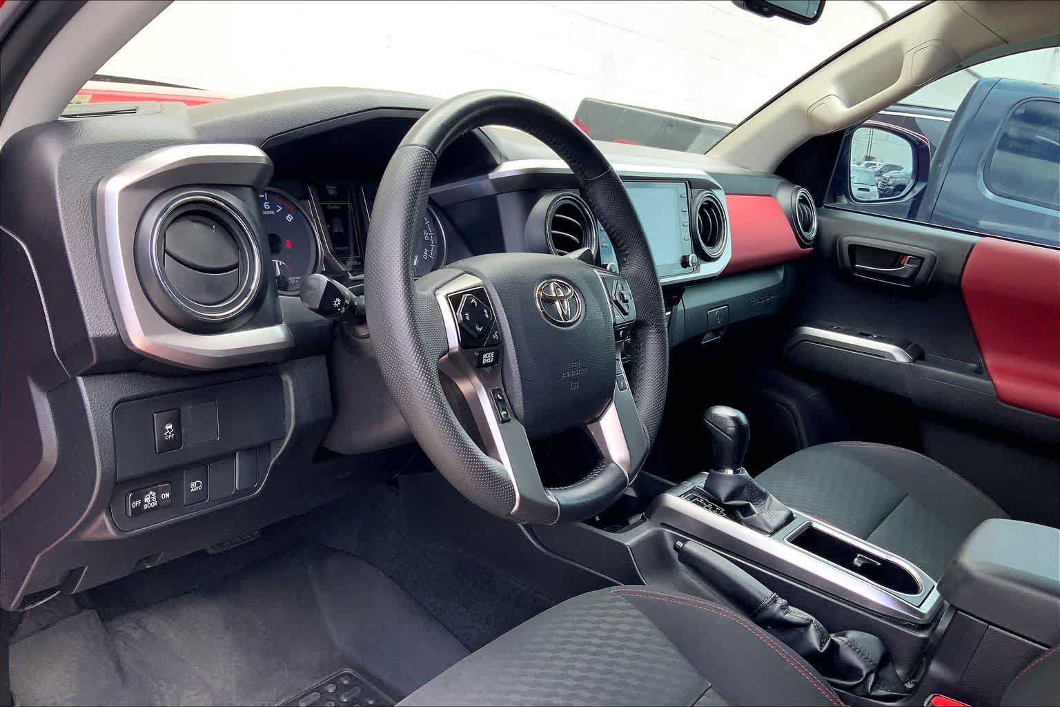 Used 2023 Toyota Tacoma SR5 RWD image 2
